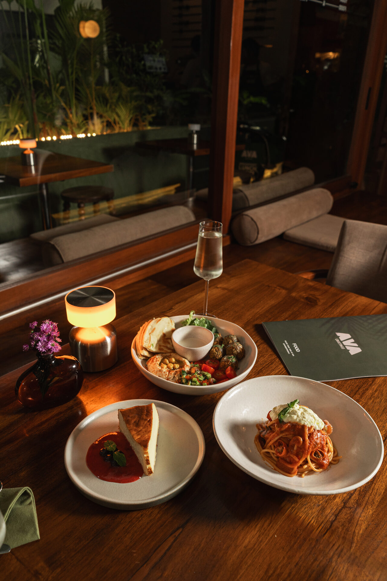 AVA Bistro — detail 4