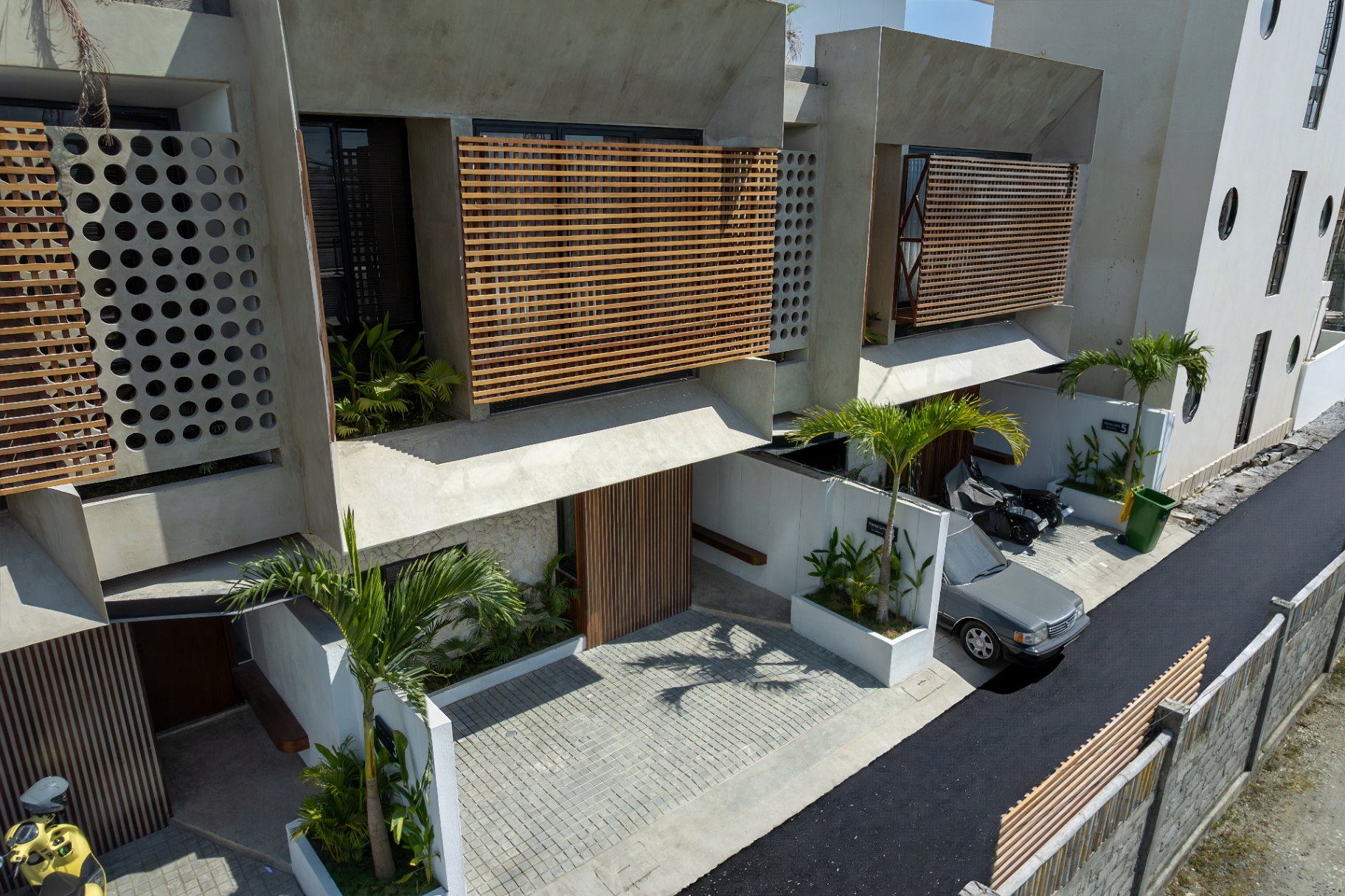 Pantai Lima Residence — hero